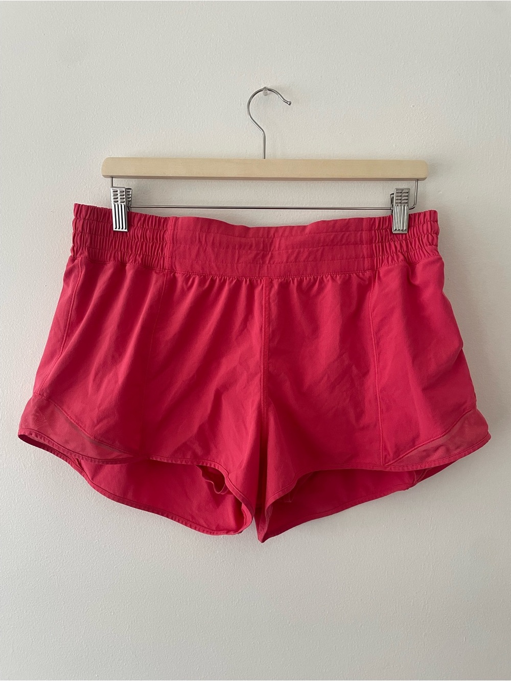 Lululemon Hotty Hot High-Rise Lined Short 2.5" Size 12